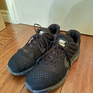 Nike Air Max 2017 Men’s Size 10.5 Shoes